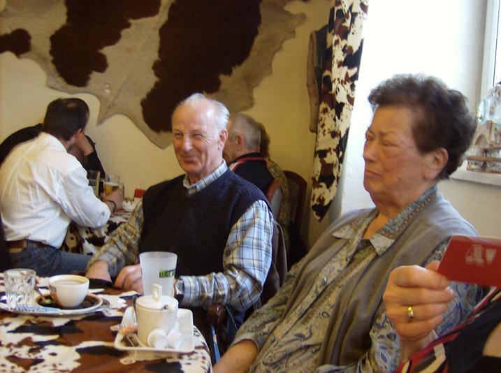 Ehrenobmann Pregetter mit Gattin Roswitha.jpg